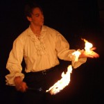 Auch eine Feuershow gehört zum Repertoire